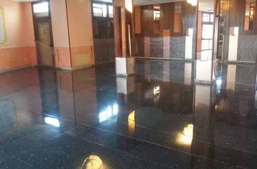 Pulidos y Abrillantados de Suelos en Hoteles en la Selva