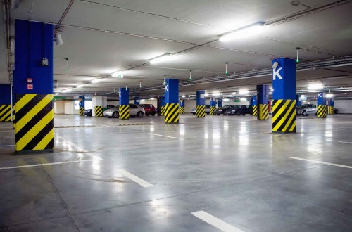 Pulidos y Abrillantados de suelos en Parking en la Selva