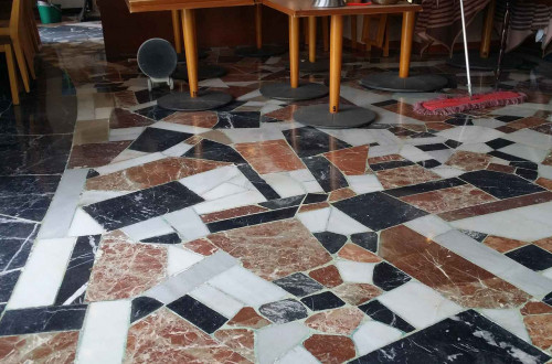 Pulidos y Abrillantados de suelos en Restaurantes en la Selva